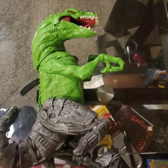 Cybernetic Raptor - Picture 2 of 2